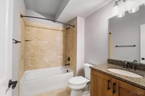 Bath - 501 Barnside Ln, Cincinnati, OH 45233 photo 5 of 5
