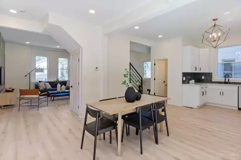 Dining - 3136 Durrell Ave, Cincinnati, OH 45207 photo 1 of 3
