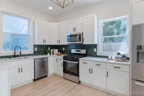 Kitchen - 3136 Durrell Ave, Cincinnati, OH 45207 photo 1 of 3
