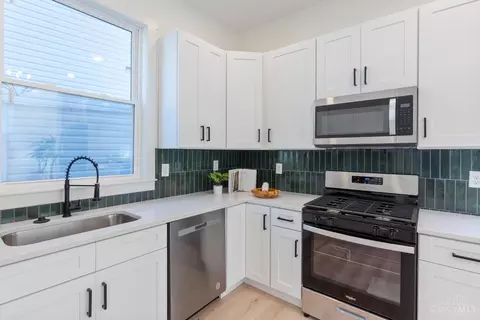 Kitchen - 3136 Durrell Ave, Cincinnati, OH 45207 photo 3 of 3