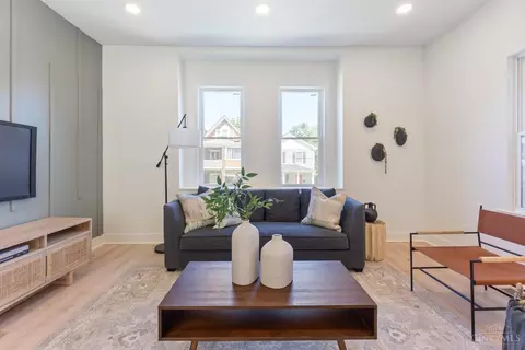 Living - 3136 Durrell Ave, Cincinnati, OH 45207 photo 2 of 4