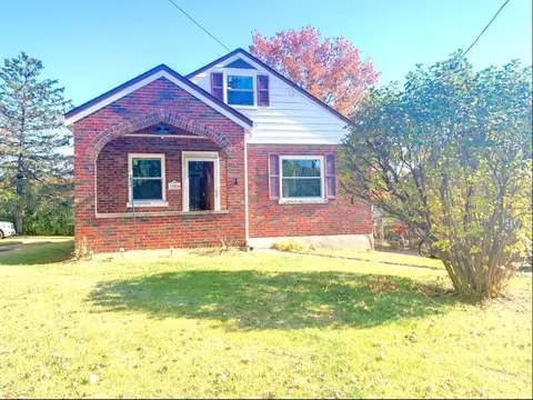 3954 School Section Rd, Cheviot, OH 45211