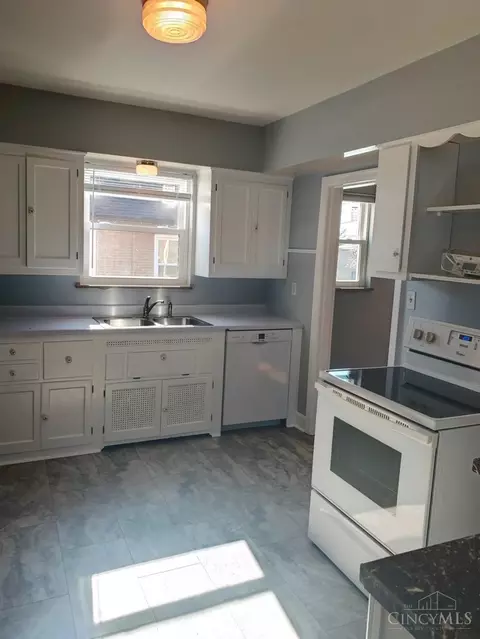 Kitchen - 3954 School Section Rd, Cheviot, OH 45211 photo 1 of 4