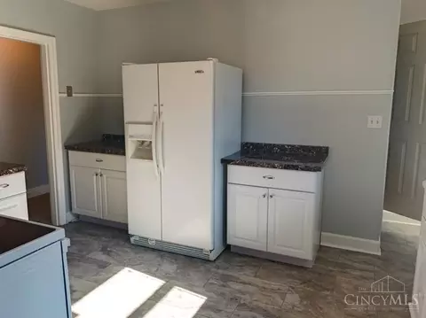 Kitchen - 3954 School Section Rd, Cheviot, OH 45211 photo 3 of 4