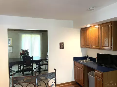 781 Pickwick Dr, Cincinnati, OH 45255 photo 14