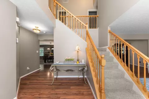 515 Park Pl, Cincinnati, OH 45244 photo 4