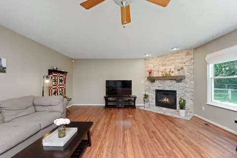 515 Park Pl, Cincinnati, OH 45244 photo 17