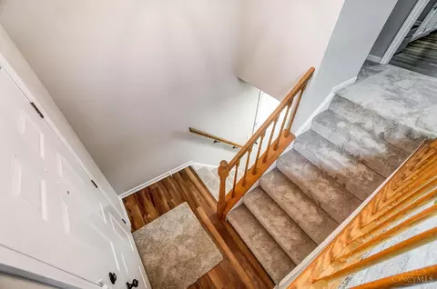 Entry Way - 9320 Fields Dr, Mason, OH 45040 photo 4 of 5