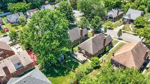 View/Area - 4110 Sherel Ln, Cincinnati, OH 45209 photo 3 of 3
