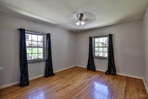 Bedroom - 4110 Sherel Ln, Cincinnati, OH 45209 photo 2 of 5