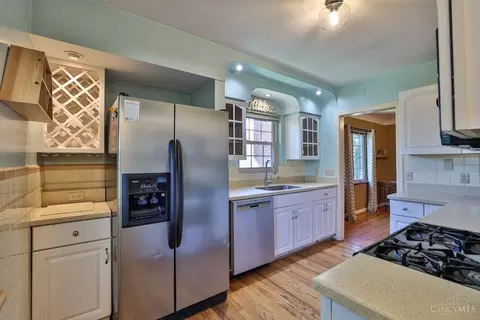 Kitchen - 4110 Sherel Ln, Cincinnati, OH 45209 photo 3 of 3