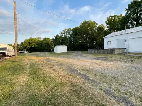 429 Elm St, Georgetown, OH 45121 photo 2