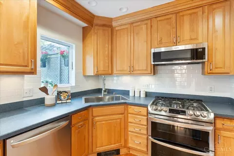 1175 Beverly Hill Dr, Cincinnati, OH 45208 photo 16