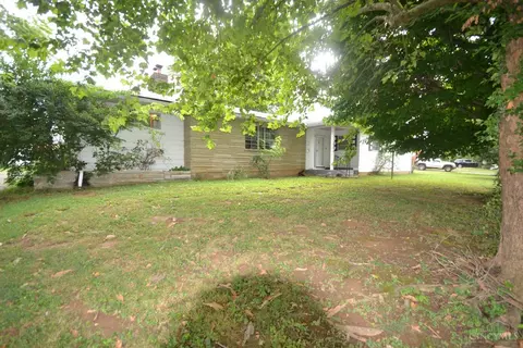 1760 Braeburn Rd, Aberdeen, OH 45101