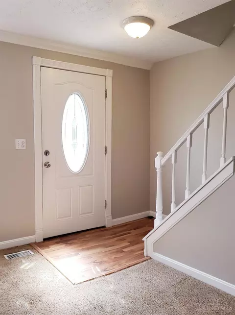 4572 Treeview Ct, Batavia, OH 45103 photo 2