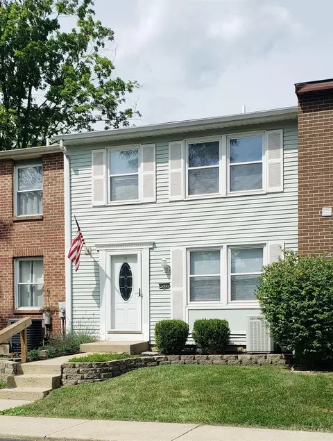 4572 Treeview Ct, Batavia, OH 45103
