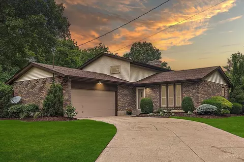 13 Pebble Beach Ct, Fairfield, OH 45014