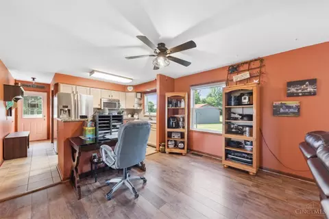 Entry Way - 169 Tar Pike Rd, Blanchester, OH 45107 photo 4 of 4