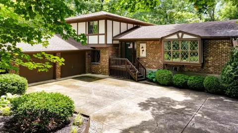 9893 Tall Timber Dr, West Chester, OH 45241