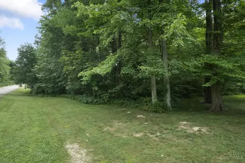 142 Santa Barbara Dr, Williamsburg, OH 45176