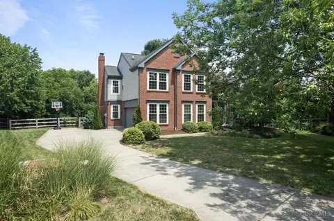 4246 Placepointe Dr, Mason, OH 45040