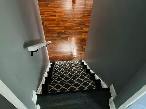 Entry Way - 1715 Lockbourne Dr, Cincinnati, OH 45240 photo 4 of 4