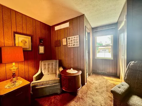 Entry Way - 324 Bob Dr, Cincinnati, OH 45238 photo 1 of 1