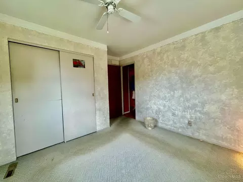 Bedroom - 324 Bob Dr, Cincinnati, OH 45238 photo 9 of 9