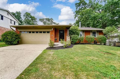 1630 Summithills Dr, Cincinnati, OH 45255