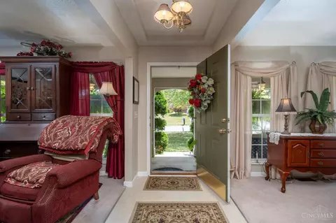 Entry Way - 1186 Forest Run Dr, Batavia, OH 45103 photo 1 of 4