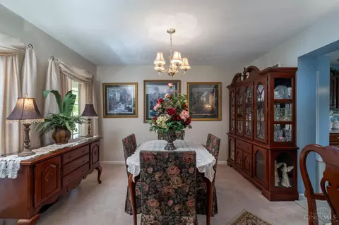 Dining - 1186 Forest Run Dr, Batavia, OH 45103 photo 2 of 3
