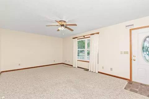 40 Harmony Ln, Georgetown, OH 45121 photo 2