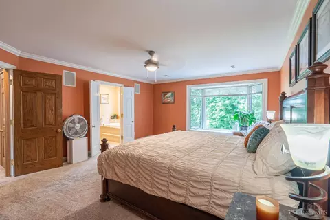 Bedroom - 27 Heritage Ct, Blue Ash, OH 45241 photo 4 of 9