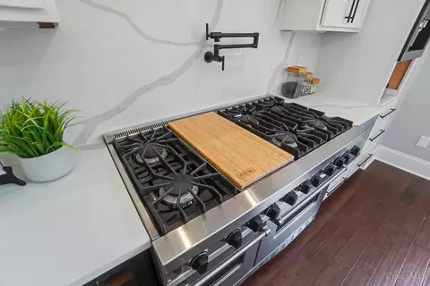 Kitchen - 2018 Freeman Ave, Cincinnati, OH 45214 photo 5 of 7