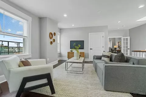 Living - 2018 Freeman Ave, Cincinnati, OH 45214 photo 5 of 5