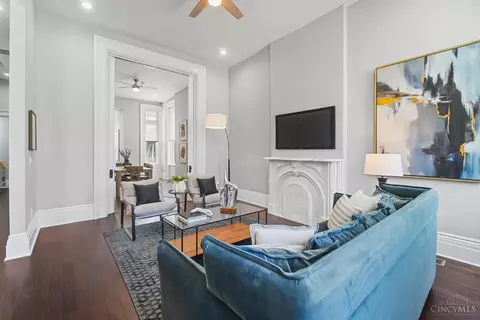 Living - 2018 Freeman Ave, Cincinnati, OH 45214 photo 3 of 5