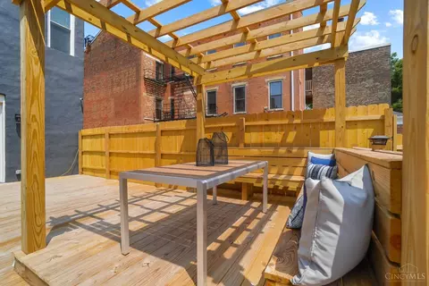 Exterior - 2018 Freeman Ave, Cincinnati, OH 45214 photo 10 of 17