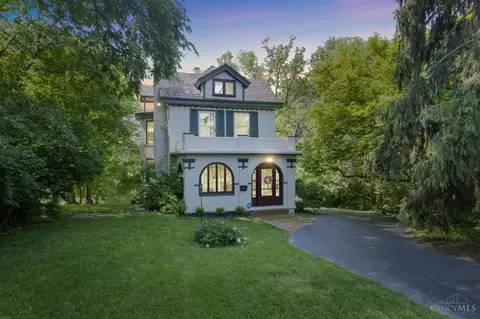 1215 Hill Crest Rd, Cincinnati, OH 45224