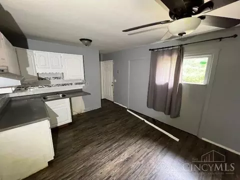 1237 Blanchard Ave, Cincinnati, OH 45205 photo 4