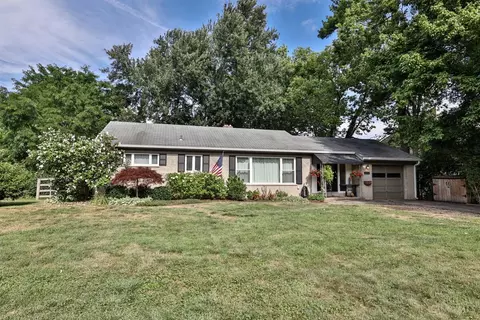 2107 Sutton Ave, Cincinnati, OH 45230 photo 2