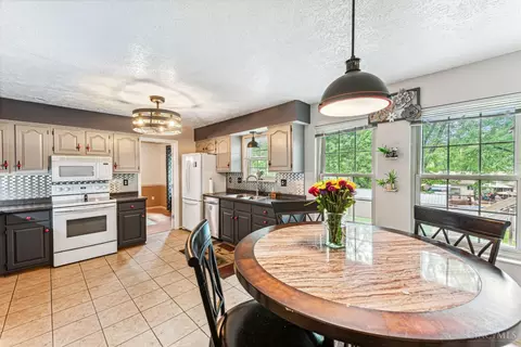 929 Belsage Ct, Cincinnati, OH 45231 photo 15