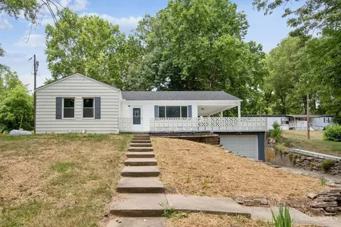 9716 West Rd, Harrison, OH 45030