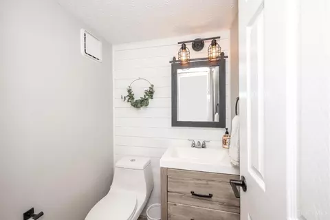 Bath - 12122 Stillwind Dr, Cincinnati, OH 45249 photo 1 of 3