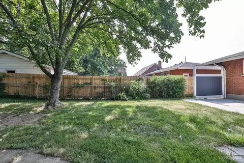 Exterior - 4288 Grotto Ct, Cheviot, OH 45211 photo 6 of 11