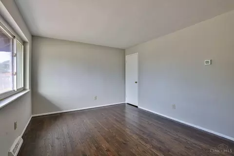 Living - 4288 Grotto Ct, Cheviot, OH 45211 photo 1 of 2