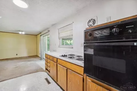 997 Pilgrim Pl, Springdale, OH 45246 photo 7