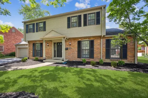 6039 Bayberry Dr, Cincinnati, OH 45242