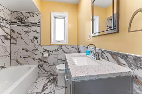 8001 Daly Rd, Cincinnati, OH 45224 photo 17