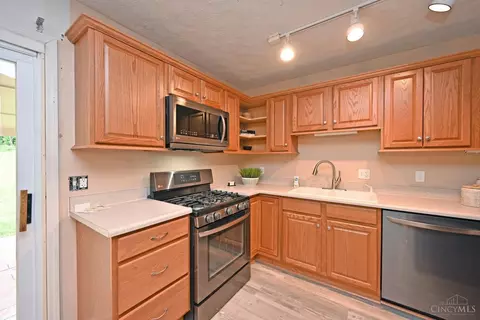 Kitchen - 5145 Rapid Run Rd, Cincinnati, OH 45238 photo 1 of 4