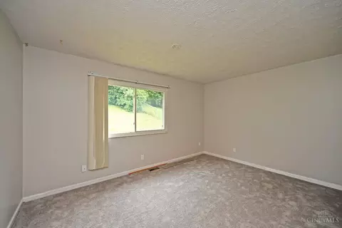 Bedroom - 5145 Rapid Run Rd, Cincinnati, OH 45238 photo 1 of 7